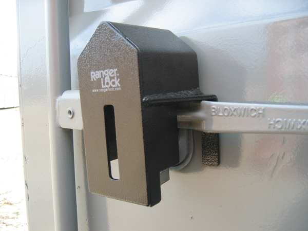 Padlock Guard, Hardened Steel, Blk, 7