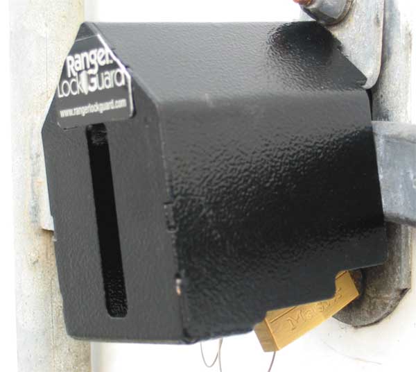 Padlock Guard, Hardened Steel, Blk, 4