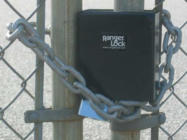 Padlock Guard, Hardened Steel, Blk, 5-1/4