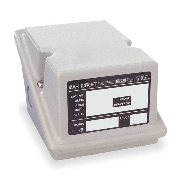 Pressure Switch, (1) Port, 1/4 in FNPT, DPST, 3 to 30 psi, Standard Action
