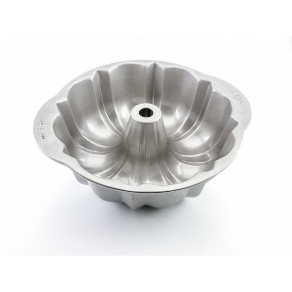 Cake Pan, 10 5/8 in W