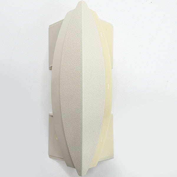 Outside Corner, Eggshell