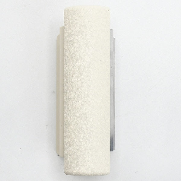 Outside Corner, Parchment