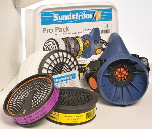 Sundstromâ¢ SR 100 Half Mask Respirator Kit, M/L