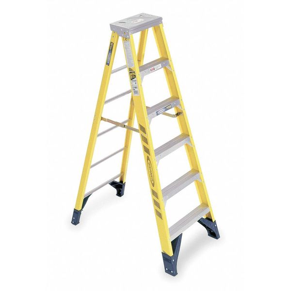 6 ft Fiberglass Stepladder