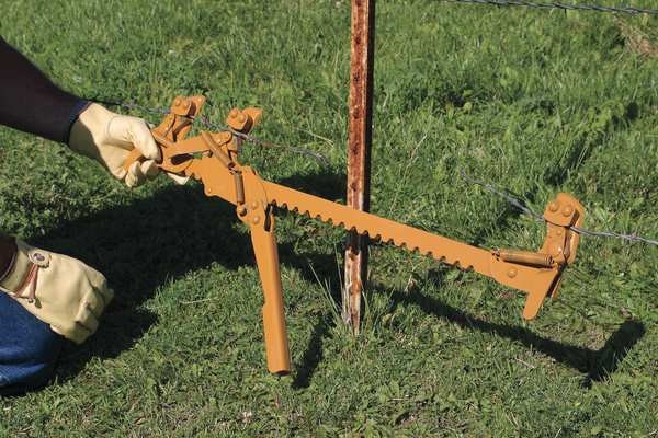 Fence Stretcher, 33