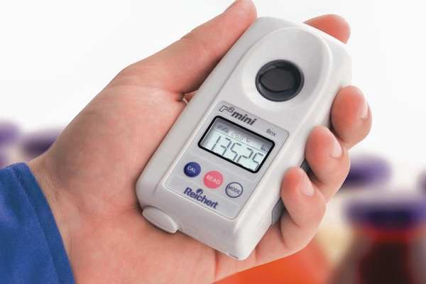Refractometer, Range 0.0-62.0 Percent