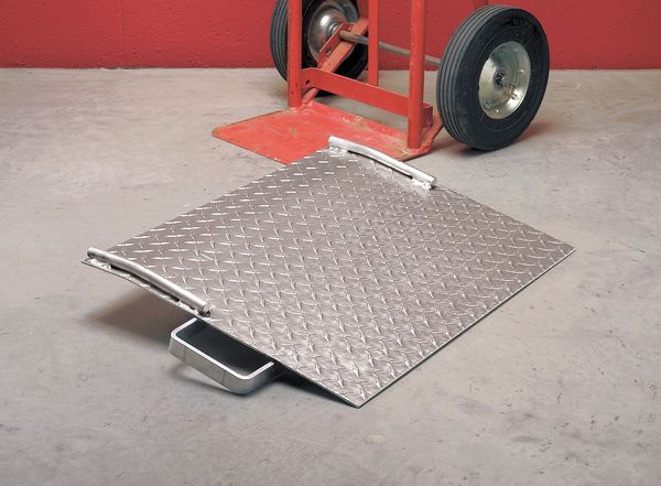 Dockplate, Aluminum, 700 lb, 18 x 36 In
