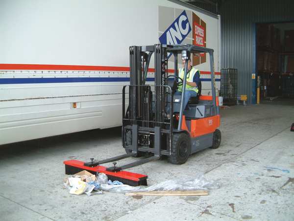 Forklift-Mnt Swper Broom, 60 In W, 8 In H