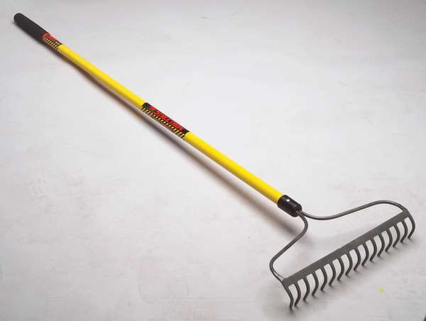 16-tine Rake with 60