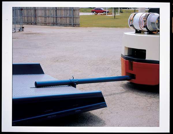 Yard Ramp, 16,000 lb, 30 ft, Width 84 In