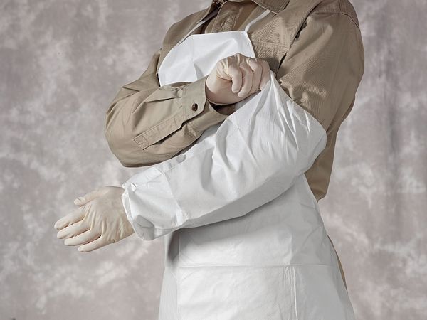 Disposable Sleeves, White, Microporous Fabric