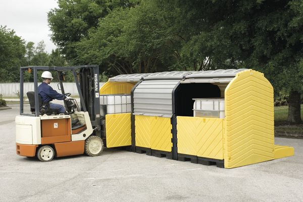 Covered Triple IBC Containment Unit, 355 gal Spill Capacity, Polyethylene