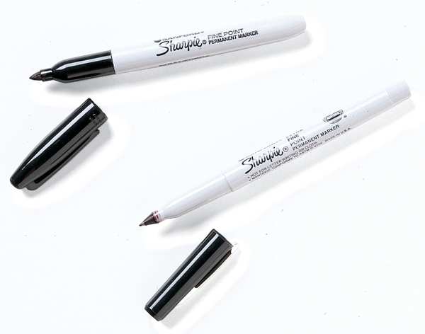 Permanent Marker, Fine Tip Red PK12