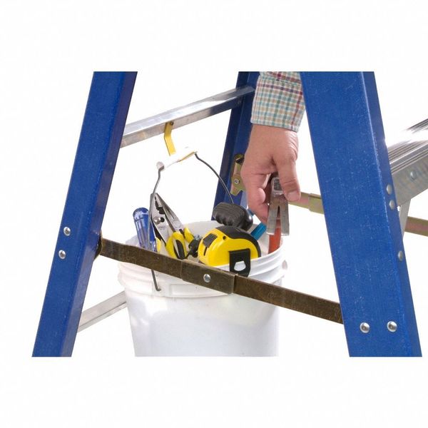 8 ft Fiberglass Stepladder
