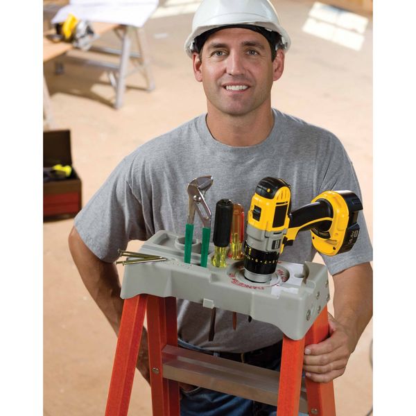 6 ft Fiberglass Stepladder