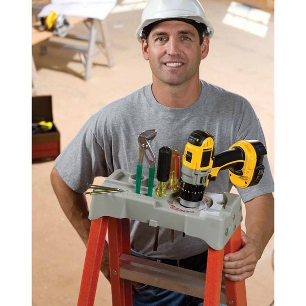 8 ft Fiberglass Stepladder