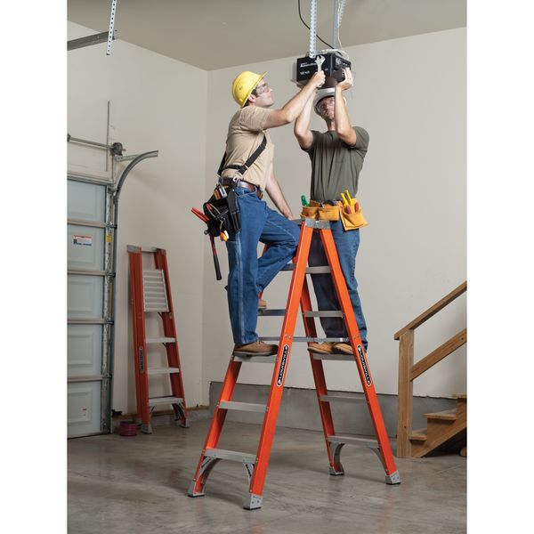 8 ft Fiberglass Twin Stepladder