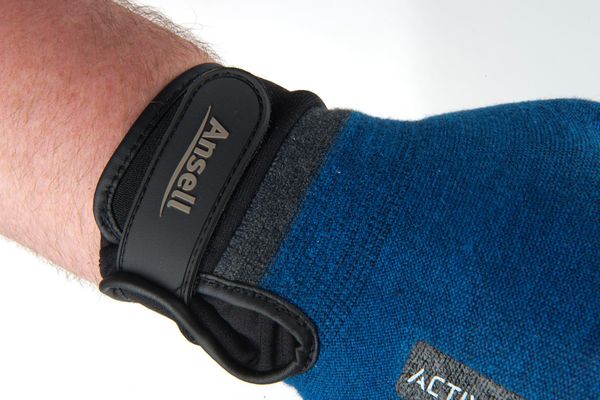 Cut Resistant Coated Gloves, A3 Cut Level, Polyurethane, M, 1 PR