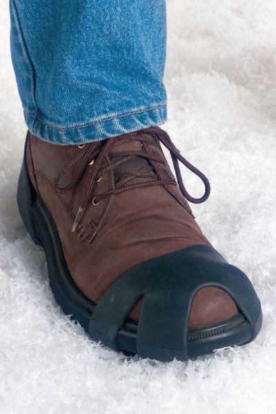 One Piece Ice Traction Device, M, PR