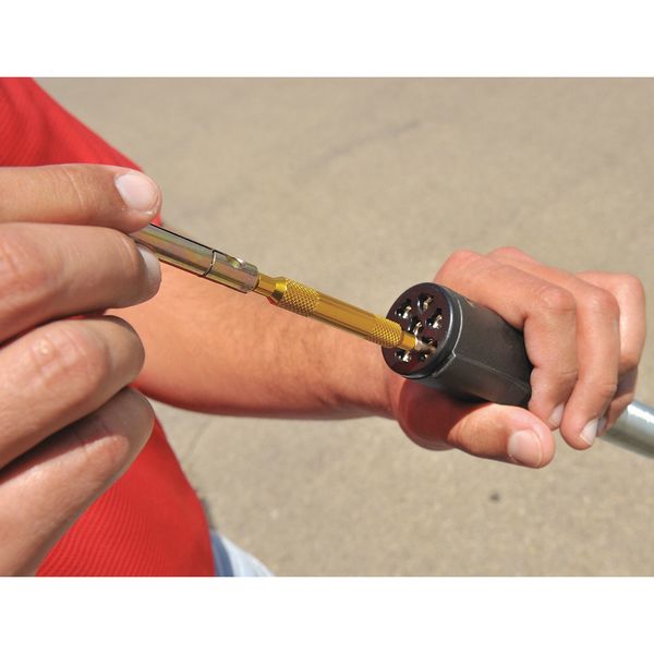 7 Round Pin Connector Cleaners, PR
