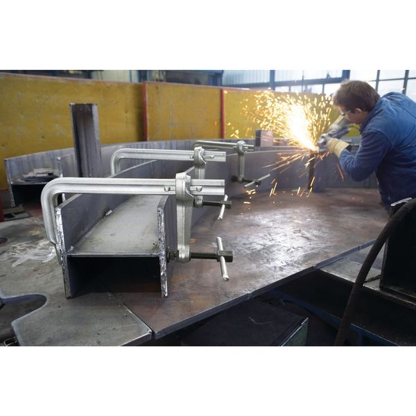 18 in Bar Clamp Tempered Drop-Forged Steel Handle and