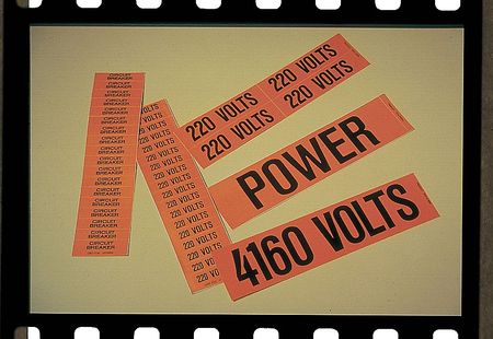Pipe Mrkr, 2400 Volts, Og, 3in.andLrgr, PK5