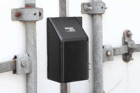 Padlock Guard, Hardened Steel, Blk, 4