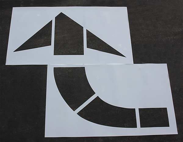 Pavement Stencil, MUTCD Curved Arrow, 1/8